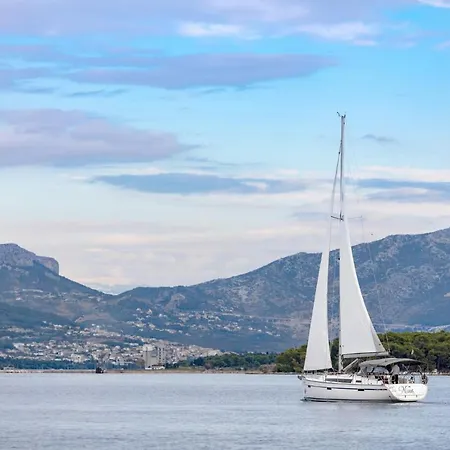 Bavaria Cruiser 41 - Nina Sailing Boat * 스플리트